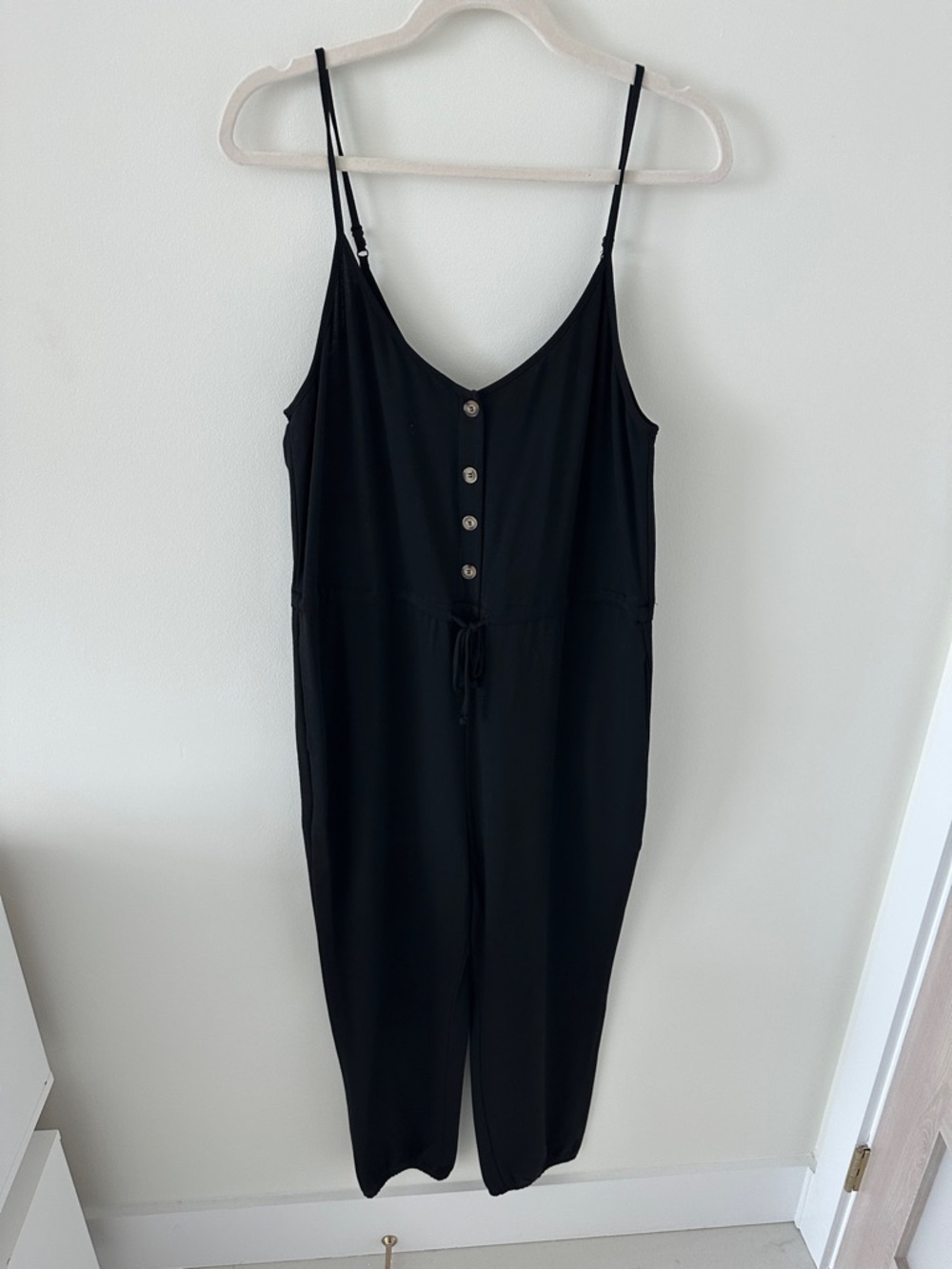 Women's Black Sleeveless Button-Front Jumpsuit